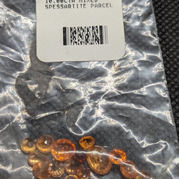 Mixed Sizes Spessartite Garnet Gems - Picture 2 of 5